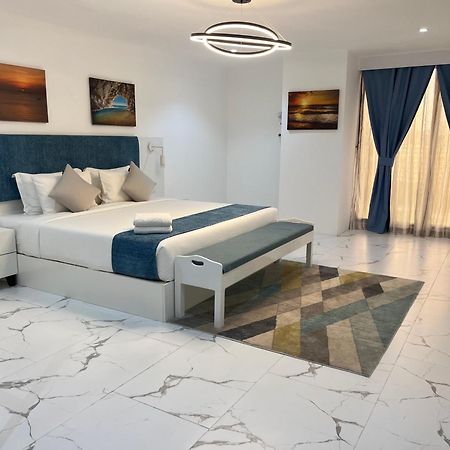88Th Avenue Aparthotel Cebu Buitenkant foto